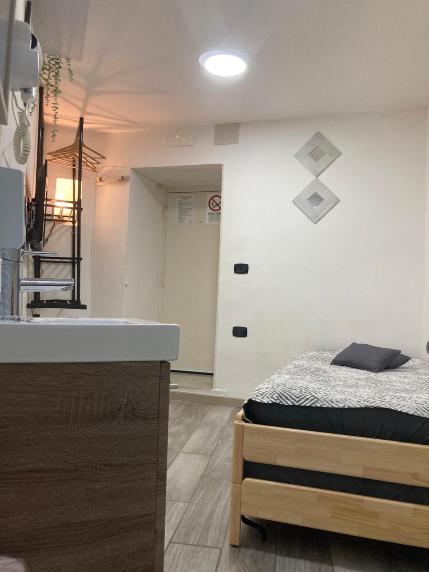 Bed and breakfast Napoli Central Nest Extérieur photo